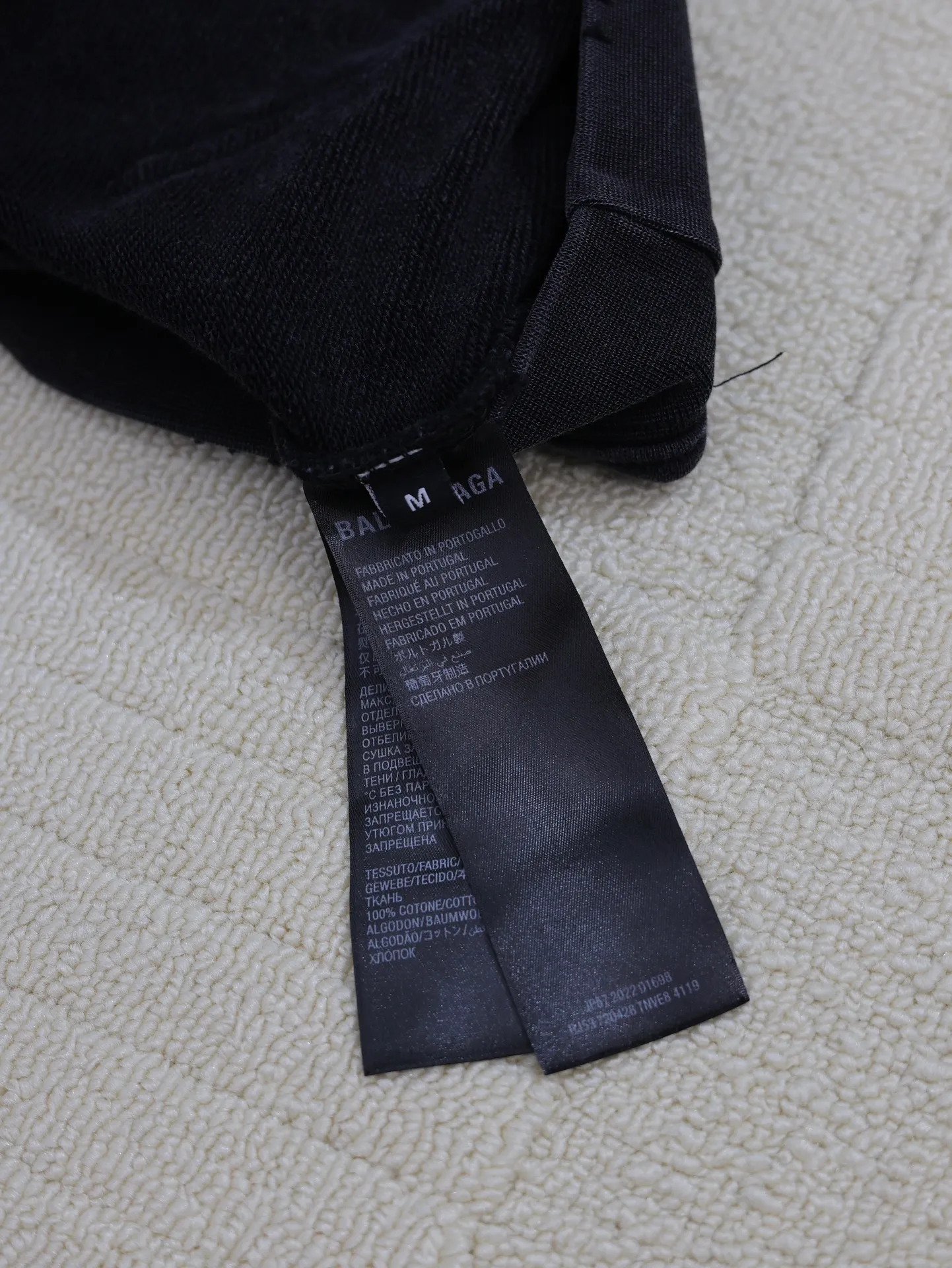 Balenciaga*/ 24New Arrival New. Vintage . 。SS 24New Arrival. . Authentic ， ！ ZP 。 460 ， . ， ，。 。 ， ， 。 。 Size：S/M/L